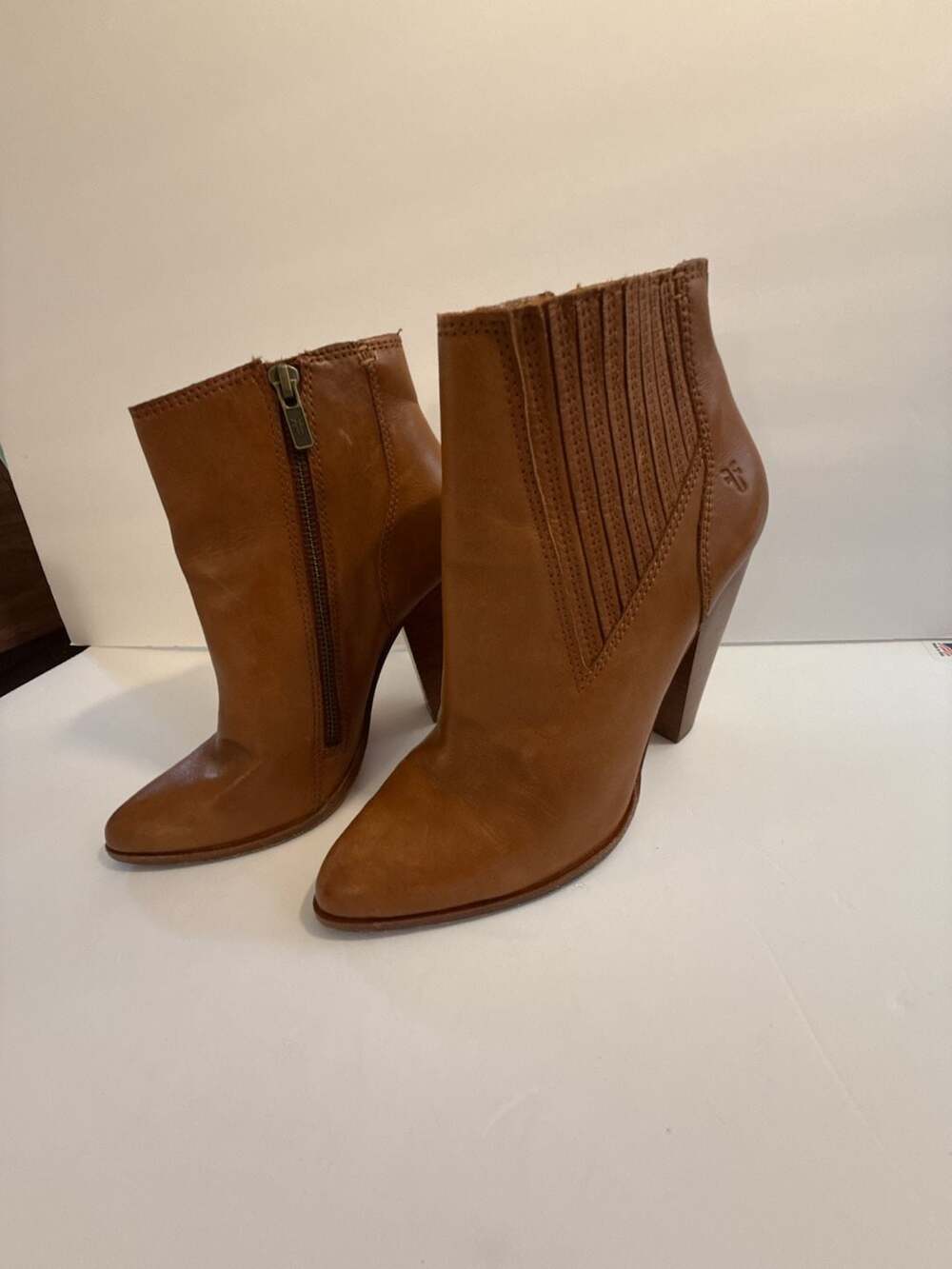 Frye Remy Heeled Leather Chelsea Booties Brown